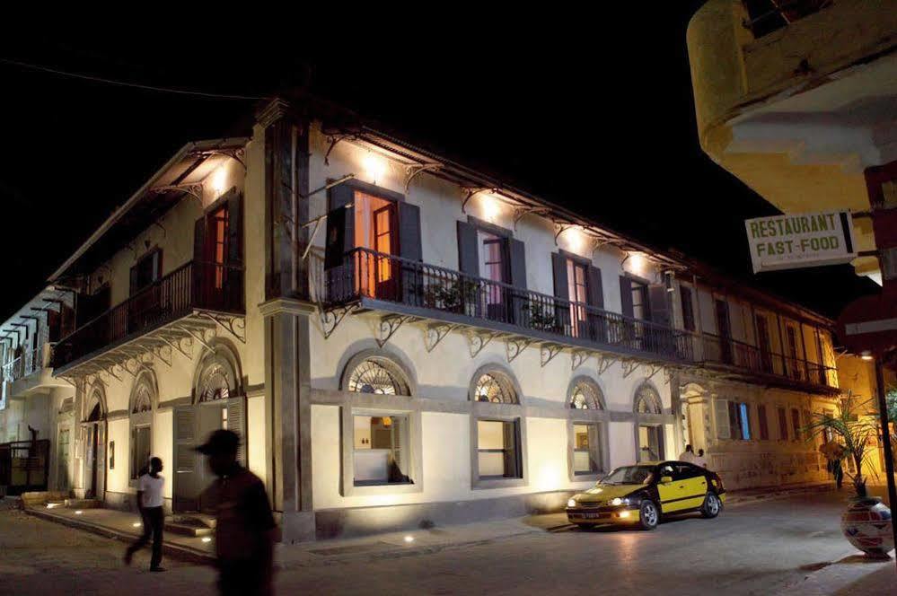 Siki Hotel Saint-Louis Exteriér fotografie